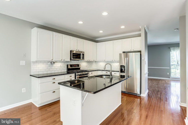 Home Living Construction