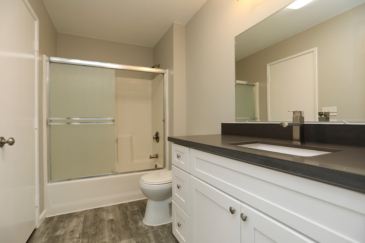 Helping Hand Construction