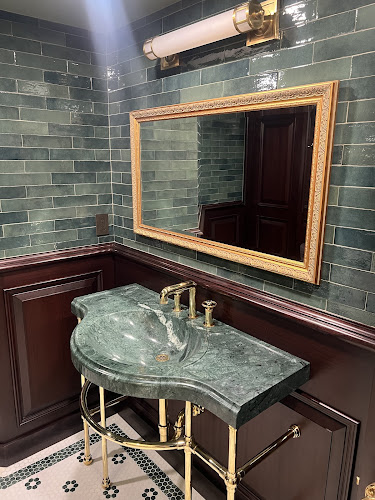 Universal Cleaning, Restoration & Construction