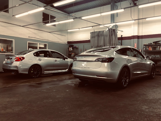 Auto Salon at Leschi