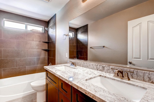 Kustom US Restoration