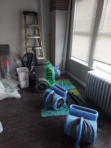 Flushing Water Damage Restoration Expert