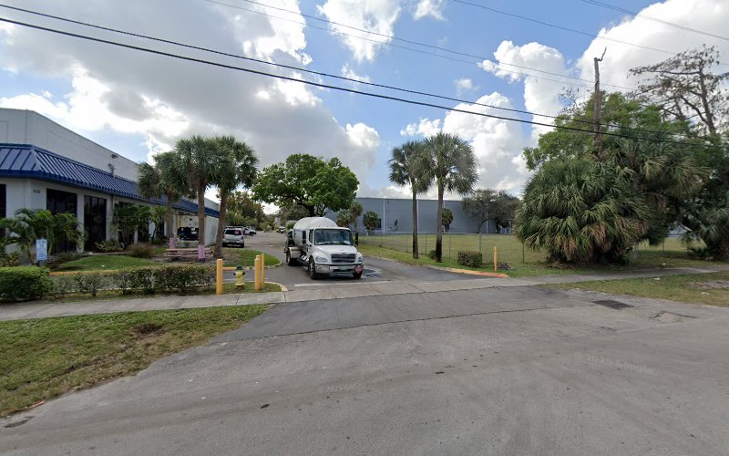 Ultimate Restoration Lauderhill