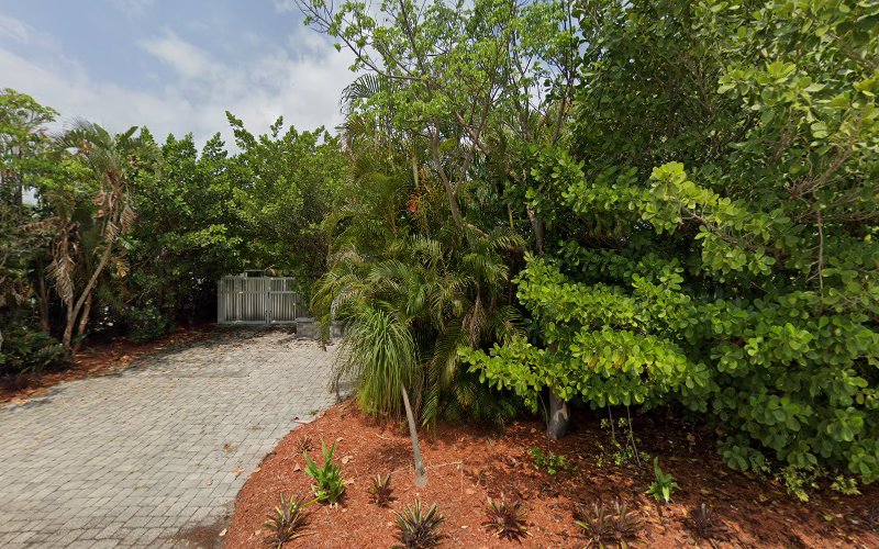 SPINELLI CONSTRUCTION COMPANY