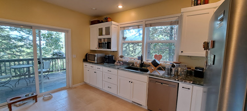 3 Monkeys Building and Remodeling