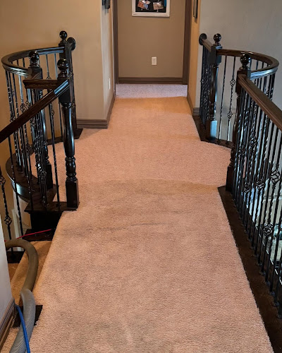 Lindblom's Carpet Cleaning and Carpet Repair